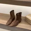 Botines Marrones Ajustados de Punta Fina con Aumento Interno de Altura, Botines Cortos para Mujer, Temporada Otoño e Invierno 2025, Botines de Tobillo Estilo Francés con Forro de Lana, Botas Martin