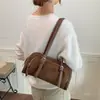Bolso de axila para mujer, nueva colección 2026, estilo retro de alta gama, adecuado para ir al trabajo, en la paleta de colores otoñales Maillard, un bolso de mano único y elegante para el uso diario