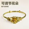 Nova Pulseira de Lótus Banhada a Ouro Estilo Chinês Joias Femininas Moda Retro Versátil Pulseira de Flor Joias de Ouro Imitação Acessório de Mão