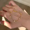 Joia de pulseira minimalista com diamantes quadrados, acessórios de diamante brilhantes, pulseira versátil, elegância e delicadeza francesas vintage