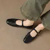 Couro bovino de primeira camada, pegado à mão! Sapatilhas Mary Jane minimalistas de fivela única 2026 Outono bico redondo salto baixo sapatos únicos