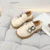 Zapatos de piel para niños, mocasines para niñas, zapatos de rendimiento estilo universitario de suela blanda para primavera y otoño, zapatos de piel para estudiantes, modernos y versátiles