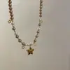 Colar com Pingente de Estrela Colorida Dourado Retrô para Mulheres, Moderno e Versátil, Acessório de Corrente para Clavícula com Contas Doce e Descolado