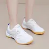Tênis Respirável Novo de Verão para Homens e Mulheres Sapatos Profissionais para Treinamento Solado de Carne Sapatos de Badminton Tênis Casal Sapatos Abrangentes para Treinamento