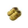 Zapatos de piel de lunares estilo coreano para niñas, nueva colección primavera/otoño 2026, zapatos slip-on de suela blanda, versátiles zapatos estilo princesa estilo bosque, zapatos estilo Birkenstock