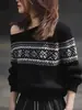Top de Punto Negro de Alta Gama, Lujo Ligero, Rejuvenecedor y Elegante, con un Diseño Único y Hermoso de Hombros Descubiertos para Principios de Otoño