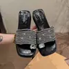 Hermosas Chanclas de Tira para Dedo con Pedrería para Mujer 2026 Verano Nueva Moda Estilo Hada Vacaciones Sandalias de Cuña