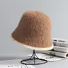 Nuevo Estilo Coreano Otoño e Invierno Sombrero de Pescador de Felpa con Combinación de Colores para Mujer Sombrero de Cesta de Punto Cálido para Ocio al Aire Libre Venta Directa del Fabricante