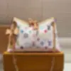 Suministro Transfronterizo Fábrica Original Cuero Nuevo Bolso Baguette Clásico para Mujer, Bolso Cubo de la Fortuna Estampado con Monogramas, Bolso de Hombro Cruzado Individual, Tres Colores