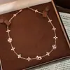 Artículo Popular de Xiaohongshu: Pulsera Elegante con Patrón de Rombo de Diamante Completo del Año del Caballo Versátil Exquisito Collar del Año del Caballo