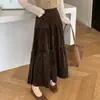 Nova Saia Longa Estampada de Veludo com Bolinhas Estilo Francês Outono/Inverno para Mulheres, Cintura Elástica, Patchwork em Camadas