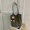 Bolso tote vintage de gamuza con lunares estilo coreano para mujer, nueva moda 2026, gran capacidad, para ir al trabajo, de hombro, debajo del brazo