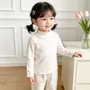 Tops Cálidos para Niños 2026 Nuevo Estilo Suave y Cómodo Cuello Semi Alto Capa Interior Camiseta Base Camiseta Versátil de Manga Larga para Bebés