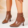 Botines de tacón medio retro para otoño e invierno con punta para mujer, nuevos, de piel de cordero, con hebilla francesa, tacón grueso, color marrón