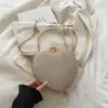 Bolso Pequeño de Gama Alta de Nicho para Mujer, Nuevo Bolso Cruzado de Cadena de Moda Tendencia Primavera/Verano 2026, Bolso de Mano de Color Sólido con Diseño de Corazón