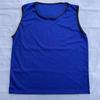 Lote directo de fábrica Hengleda 12 colores chaleco de entrenamiento de fútbol para niños y adultos malla transpirable sin tirantes traje de agrupación
