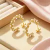 Pendientes de Acero Inoxidable con Forma de C, Modernos y de Estilo Retro, Incrustados con Perlas; Pendientes Sencillos y de Lujo de Acero de Titanio, Imitación de Perla; Al por Mayor en Stock