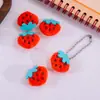 Broche Lindo de Peluche Estilo Japonés Muñeco de Girasol Fresa Pin Juguete Colgante Decoración para Ropa y Bolsos Accesorios