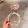 Ins Aro de Pelo Creativo de Peluche de Cordero con Flor para Mujer Celebridad de Internet Banda para el Cabello para Lavado de Cara Lindo Versátil para Todo Uso Aro para Atar la Cabeza