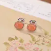Yilu Plata de Ley S925 Ágata Roja del Sur Rojo Agua Temperamento Casual Retro Diseño Elegante Pendientes de Botón Superficie de Huevo
