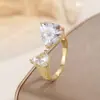 Anillo Abierto Doble Corazón de Circonita Estilo Europeo y Americano, Cobre Chapado en Oro, Ajustable, Diseño de Lujo Ligero de Nicho, Anillo de Moda para Mujer