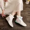 2024 Nuevo Estilo Chino Zapatos de Tela Bordados del Viejo Pekín Zapatos de Otoño de la Dinastía Han Botas Cortas Planas de Disfraz Antiguo Zapatos para Mujer