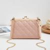 Saco de clipe bordado 2023bolsas femininas bolsa feminina bolsa cosmética estilo coreano versátil bolsa de corrente xadrez de diamante