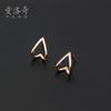 Aretes de Plata S925 Nalan para Mujer con Líneas Geométricas, Aretes Simples de Corazón de Diamante Calado y Aretes G8326