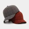 Gorra de Béisbol Retro a Cuadros Artística de Ala Corta para Hombres y Mujeres, Marca de Moda Casual Versátil Sombrero para el Sol para Exteriores