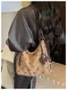 Bolsa tote moderna de bolinhas de grande capacidade, nova coleção outono 2026, bolsa de ombro simples e casual para o dia a dia e para o trabalho