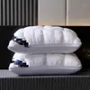 Núcleo de almohada de hotel cinco estrellas almohada de pan trenzado núcleo de almohada elástico núcleo de almohada lavable para protección del cuello del adulto