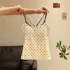 Camisola com estampa de bolinhas estilo coreano para mulheres, com bojo embutido, modelagem justa e um lindo detalhe nas costas