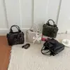 Bolsa de palha trançada para mulheres 2026 novo modelo transfronteiriço, bolsa de ombro única transversal, bolsa feminina casual de alta qualidade versátil e da moda
