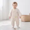 Mono de otoño e invierno para bebé 150g acolchado para recién nacido ropa abrigadora engrosada súper lindo y adorable ropa exterior para bebé
