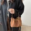 Bolso de Mano de Moda Casual Plegado Tipo Cubo 2026 Nuevo Bolso de Hombro de Moda Tendencia Bolso Cruzado Elegante Versátil
