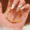 [Dulce Arcoíris] Retro Lujo Ligero Colorido Dopamina Pulsera de Arena Dorada con Cuentas Dulces Joyería de Mano Exquisita para Mujeres