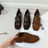 Sapatos plataforma retrô estilo britânico de cano baixo, coleção de outono, bico quadrado, com tiras decorativas, sapatos femininos de sola única, novo estilo 2026