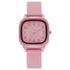 Nuevo reloj cuadrado pequeño de color gelatina transfronterizo con correa de silicona, reloj de cuarzo estilo ins, reloj de pulsera silencioso para exámenes de estudiantes, al por mayor
