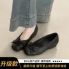 Zapatos planos estilo francés para mujer con lazo, punta poco profunda plateados, nueva colección de otoño 2026, zapatos planos de ballet con punta cuadrada, zapatos pequeños de piel