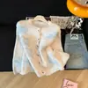 Nueva colección de otoño/invierno estilo coreano: Cárdigan suéter de cuello redondo, bordado floral con intrincados trabajos de cuentas y un elegante diseño de punto
