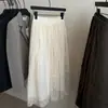 Nicho Estilo Coreano! Estilo Verão 2026 Novo, Versátil e Elegante, Delicado Design de Bordado em Renda, Saia Casual Emagrecedora