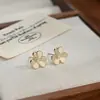 Brincos de Prata 925 com Pino para Primavera/Verão, Estilo Coreano, Design Metálico Moderno com Pedras de Zircônia em Forma de Margarida