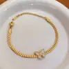 Cadena de Látigo de Caballo Estilo Coreano Concha Mariposa Cadena para Clavícula Pulsera de Lujo Ligero Gama Alta Pendientes Cortos Set de Oro Collar para Mujer