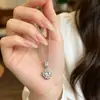 Collar de Moda con Incrustaciones de Diamantes para Mujer, Lujo Ligero, Colgante de Cobre de Moda, Versátil, Elegante, Diseño de Nicho, Cadena para Clavícula al por Mayor