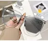 Gafas Fotocromáticas de Marco Grande con Aspecto Natural para Mujer, Ultraligeras, Anti Luz Azul, Sin Graduación, Estilo Fashion para el Trabajo, Alto Valor Estético