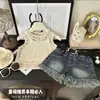 Traje de Verano Elegante para Niñas Bebé Niña 2025 Nuevo Conjunto de Tres Piezas de Moda: Camisola y Shorts de Mezclilla para Niños