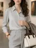 Camisa de Manga Larga Elástica en Cuatro Direcciones para Mujer, Nuevo Diseño Otoño 2026, Estilo de Nicho, Camisa Femenina Estilo Hong Kong Madura pero Juvenil, En Stock