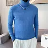 Suéter de cuello alto para hombre 2025 Otoño e Invierno de Moda Delgado para Base Suéter Cálido Juvenil Cuello Largo Suéter de Color Sólido