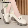 Mocasines para Mujer 2026 Zapatos Populares para Mujer Elegantes Versátiles Primavera y Otoño Estilo Británico Zapatos Pequeños de Cuero Suela Gruesa Zapatos JK Individuales para Mujer