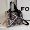 Bolso Pequeño de Estilo Étnico de Alta Gama para Mujer 2026 Nuevo Bolso Cruzado de Moda Tendencia para Mujer Elegante Versátil Bolso de Hombro para Mujer